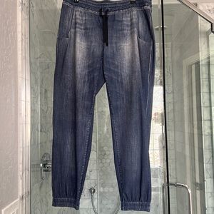 Lucy joggers dark denim color